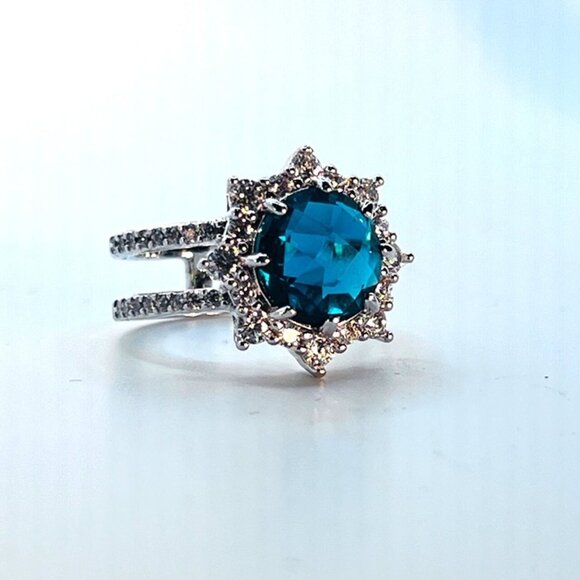 Ring Bomb Party Ring, NWOT, Size 7, blue stone, silver color band - Picture 2 of 5